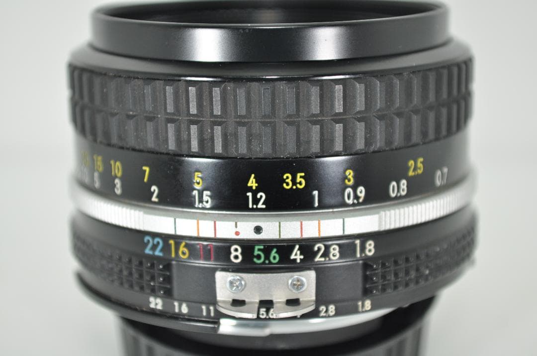 極美品　Nikon ニコン Ai NIKKOR 50mm F1.8単焦点レンズ