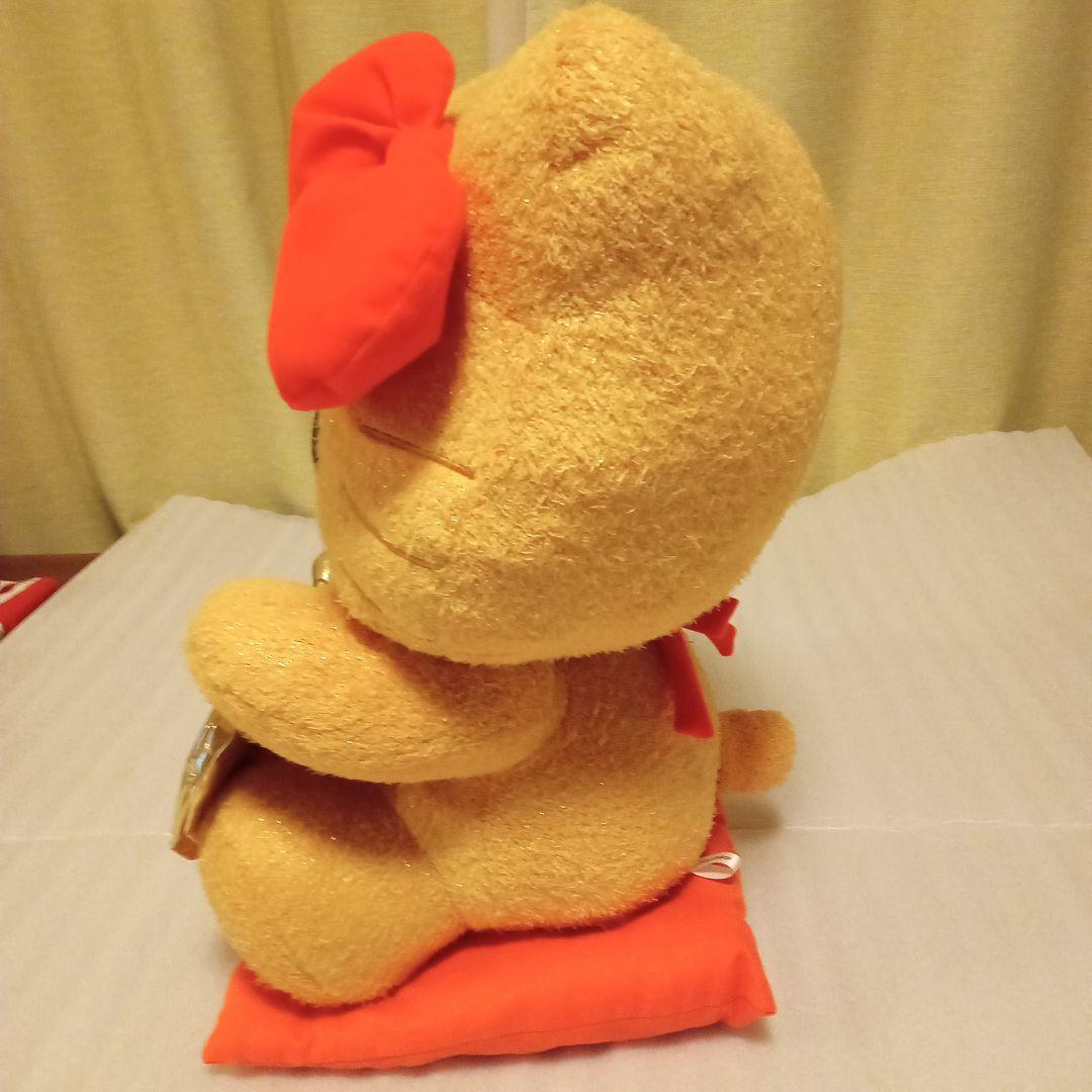 サンリオ　ハローキティー招き猫　特大ぬいぐるみ