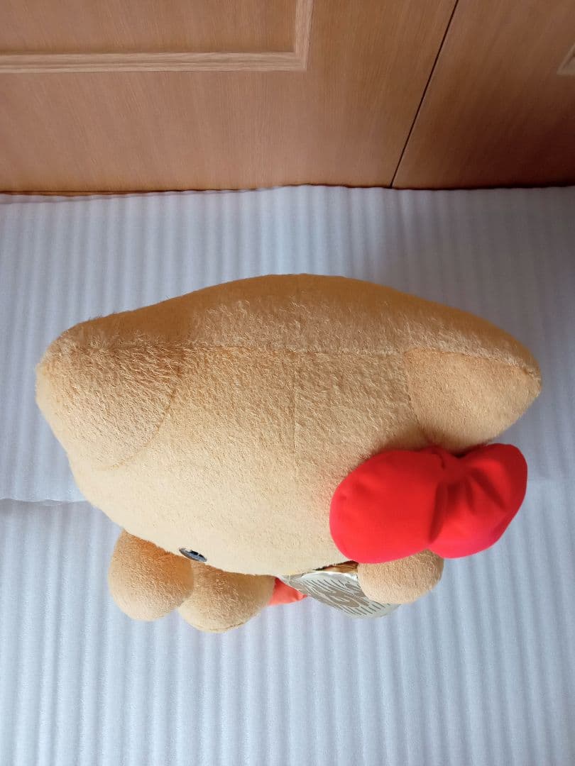 サンリオ　ハローキティー招き猫　特大ぬいぐるみ