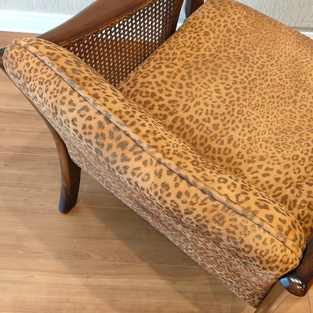 〈希少〉　カリモク　アームチェア　一人掛けソファ　ヒョウ　カゴメ①