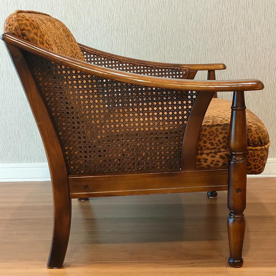 〈希少〉　カリモク　アームチェア　一人掛けソファ　ヒョウ　カゴメ①