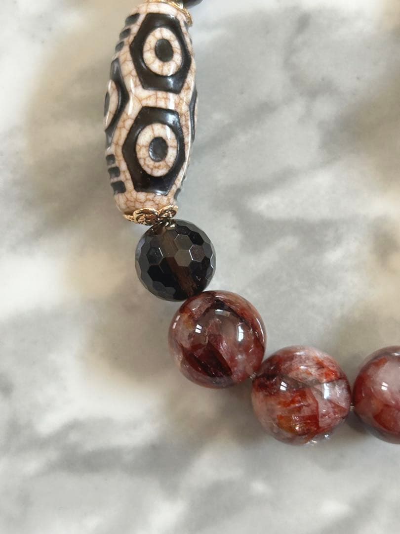 龍眼天珠、レッドルチルクォーツ、ファイアクォーツ、スモーキークォーツのブレスレッ