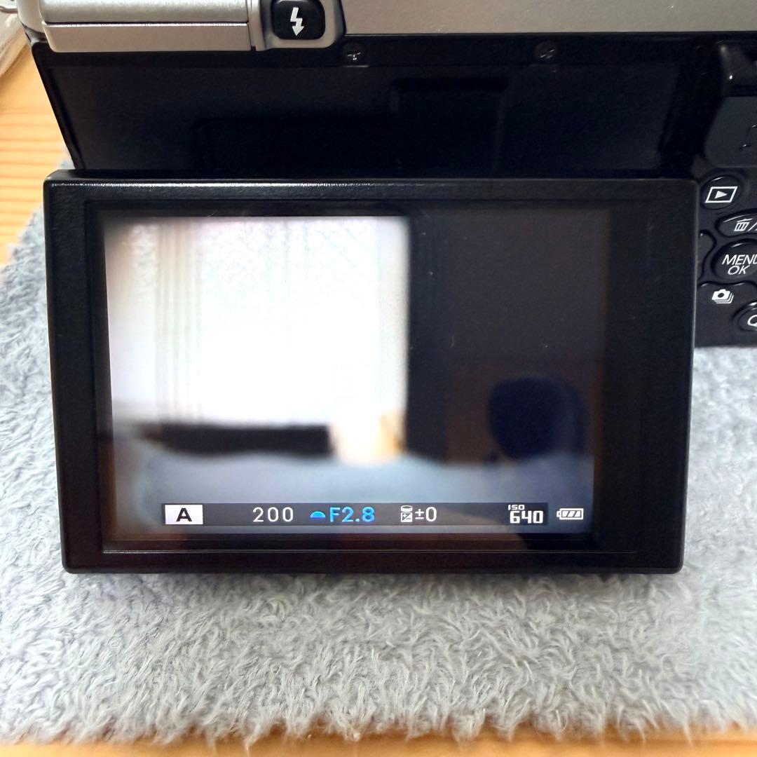 Fujifilm X-M1 16-50mm レンズセット