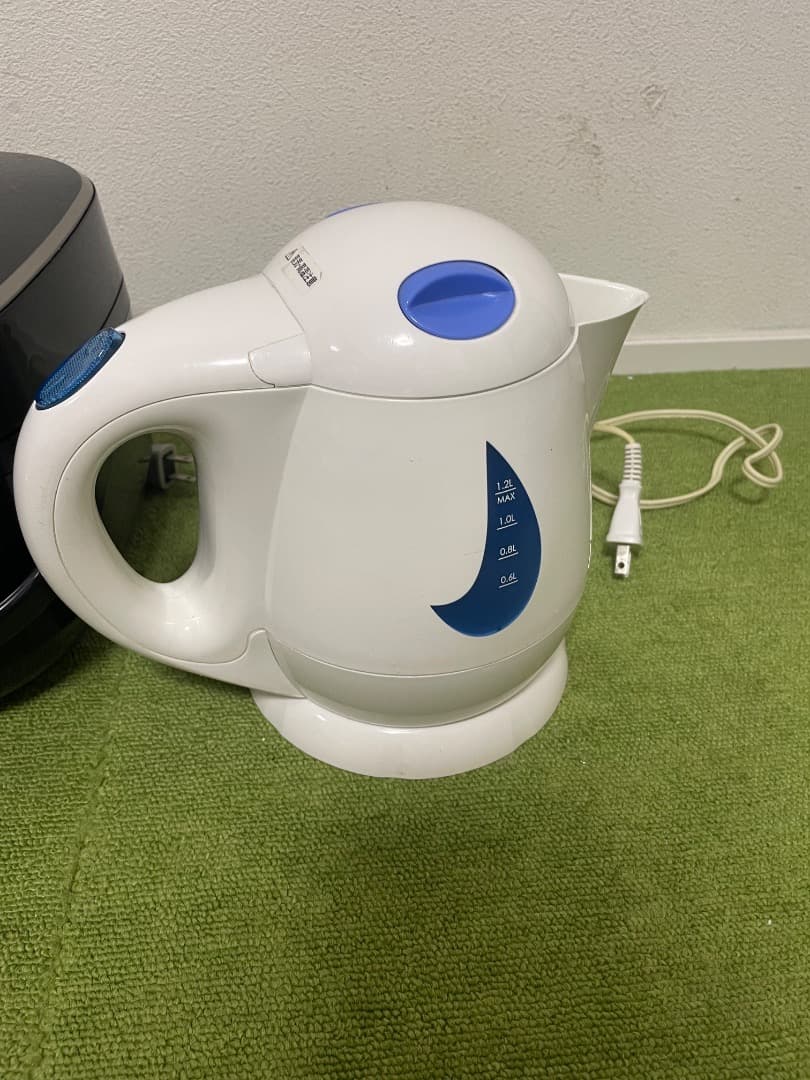 シャープ 炊飯器 2024年製 +ケーブルセット 3合 パン調理機能