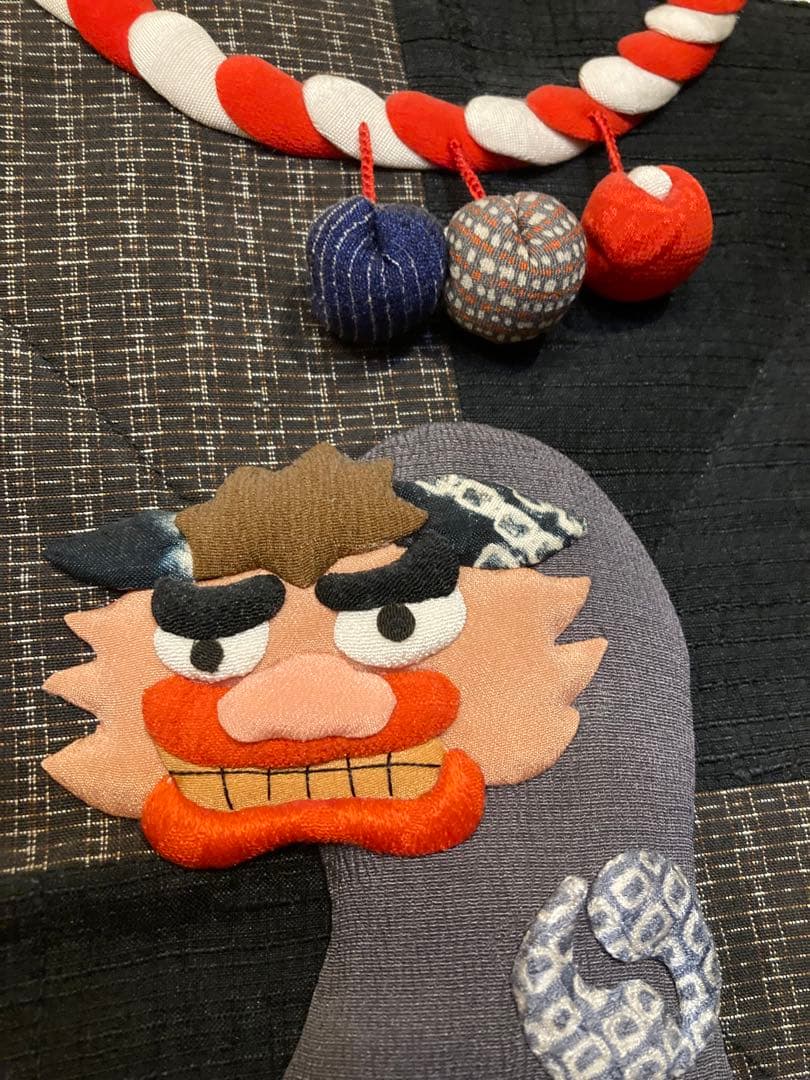 獅子舞柄キリばめ押し絵のタペストリー＊展示品＊大島生地に獅子舞