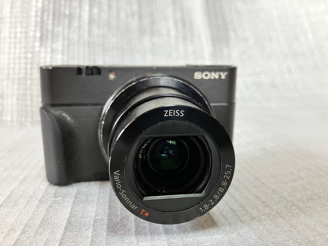 ♫　SONY Cyber-shot DSC-RX100M5