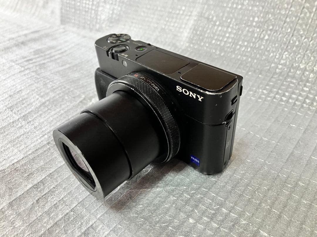♫　SONY Cyber-shot DSC-RX100M5