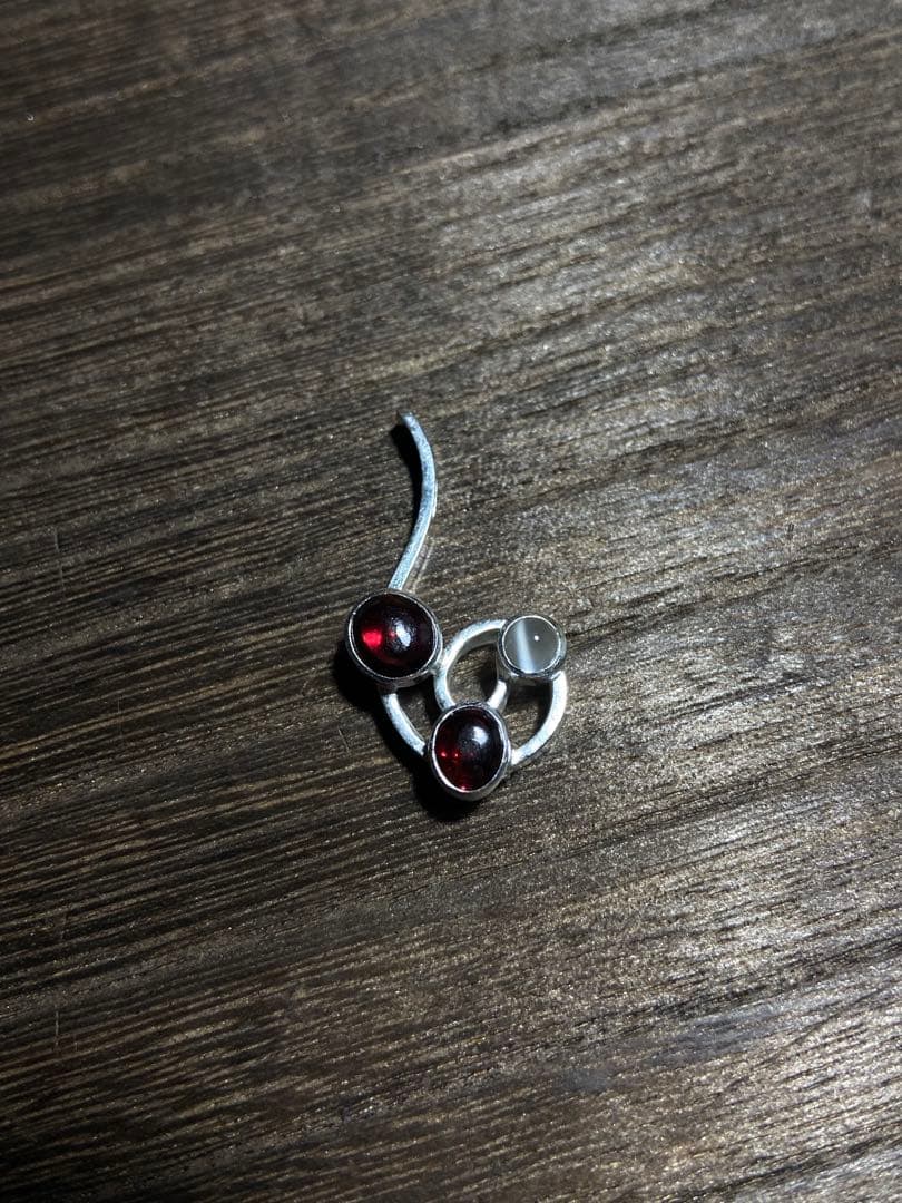 ガーネットとムーンストーン　シルバーペンダントトップ