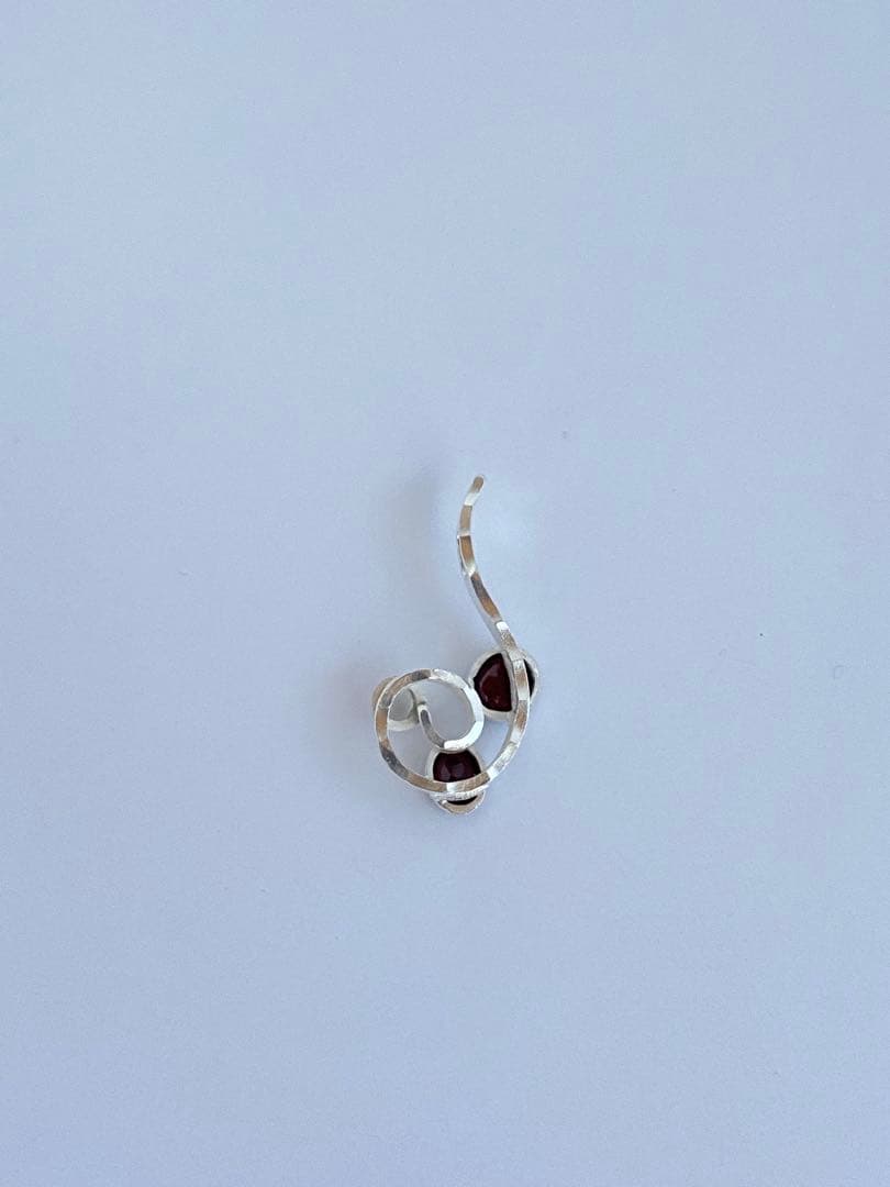 ガーネットとムーンストーン　シルバーペンダントトップ