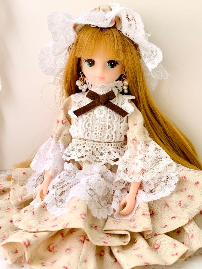 リカちゃんハンドメイド服★レースたっぷり段々ドレス