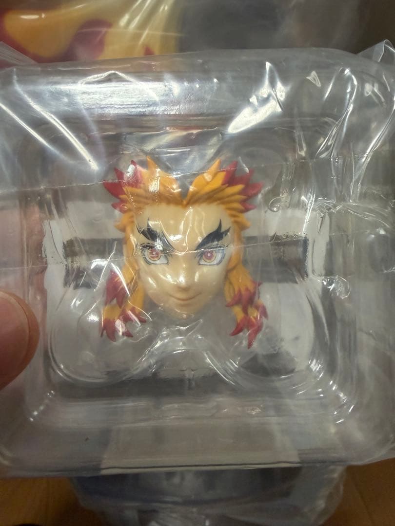 鬼滅の刃　コトブキヤ　煉獄杏寿郎　1/8スケール　フィギュア