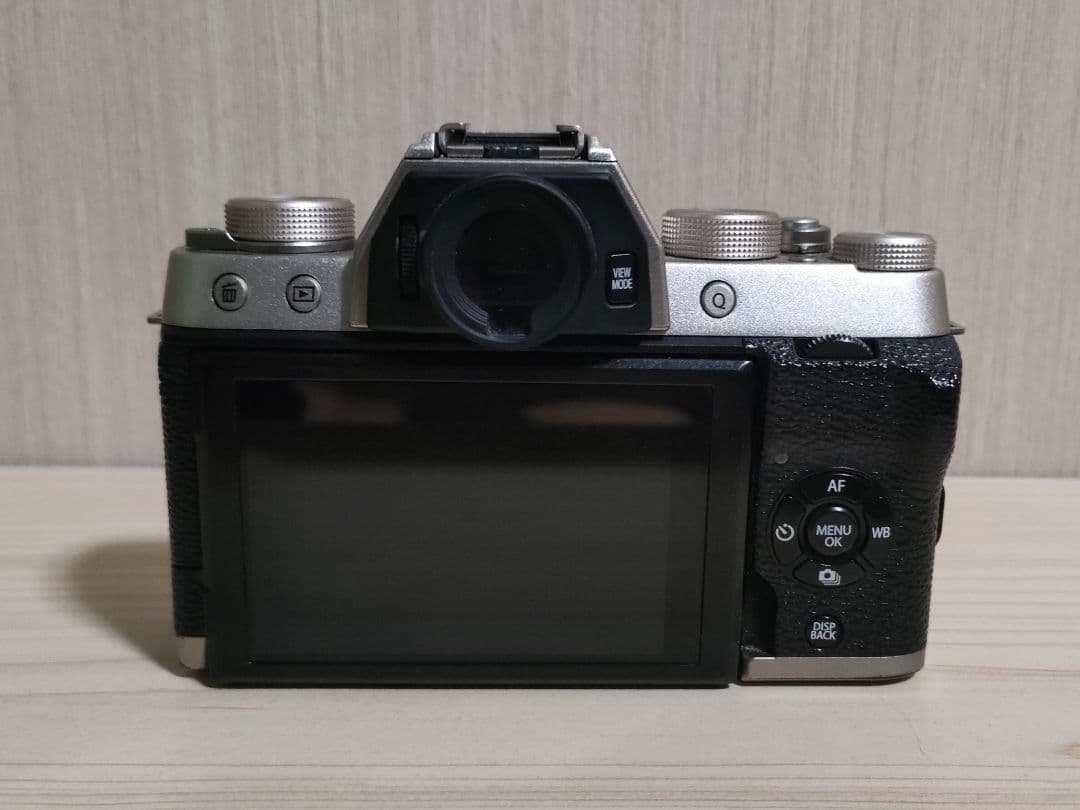 【最終値下げ】FUJIFILM X-T100 16-50mmレンズ付き