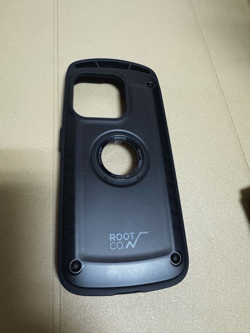 ROOT CO. GRAVITY Shock Resistケース.ストラップ付き