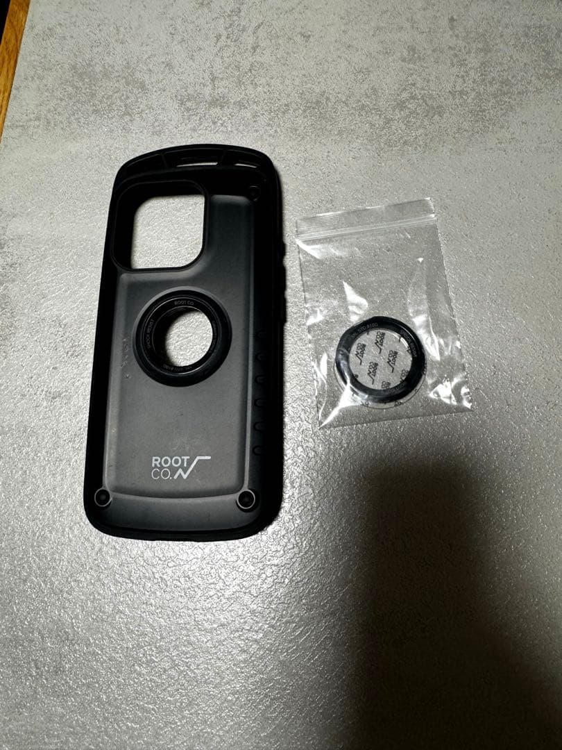 ROOT CO. GRAVITY Shock Resistケース.ストラップ付き
