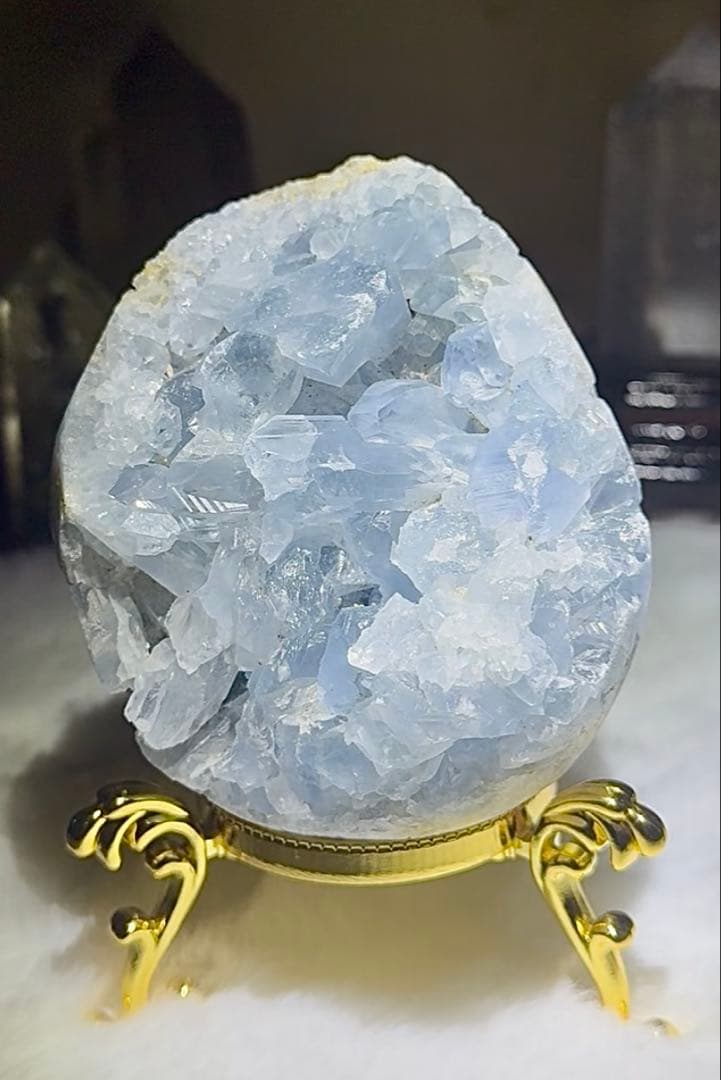 セレスタイト 卵型 透ける結晶 約900g Select by Amulet