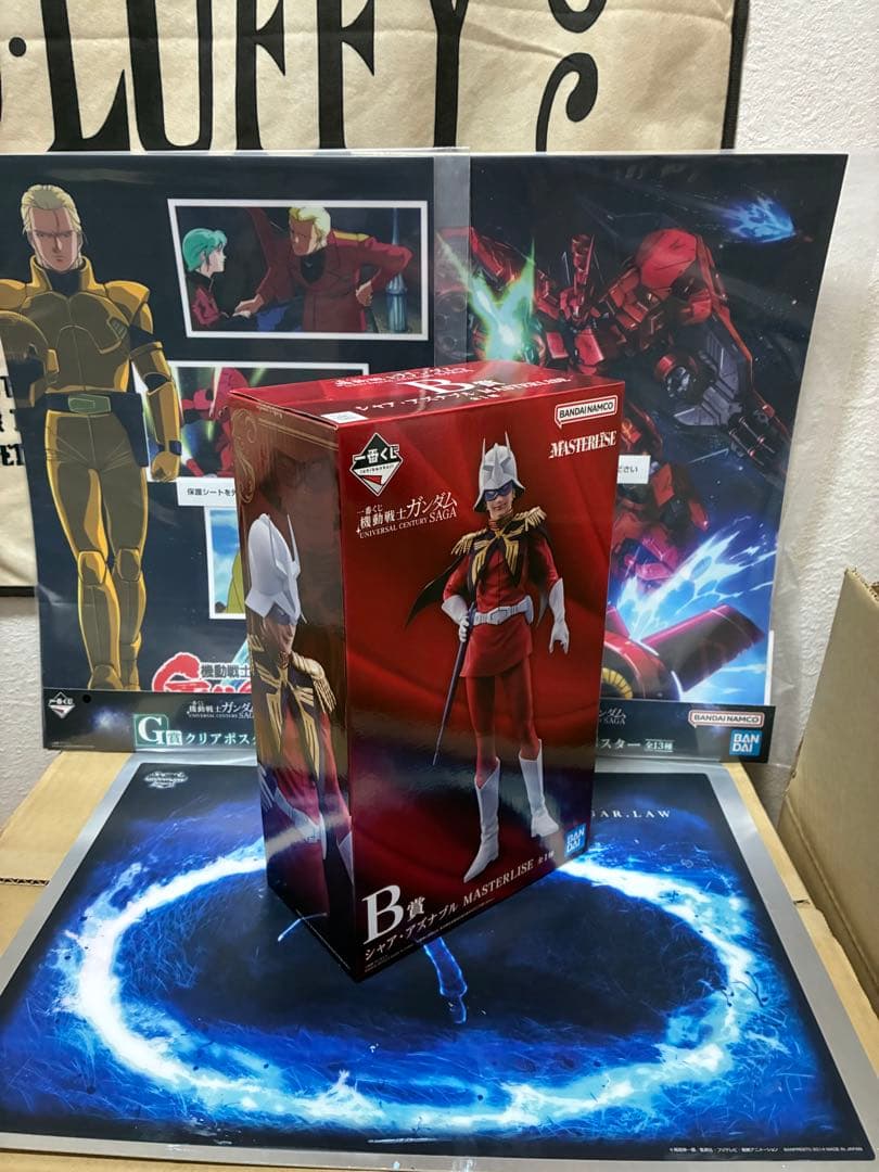 一番くじ機動戦士ガンダム B賞　シャア アズナブル　おまけポスター2枚