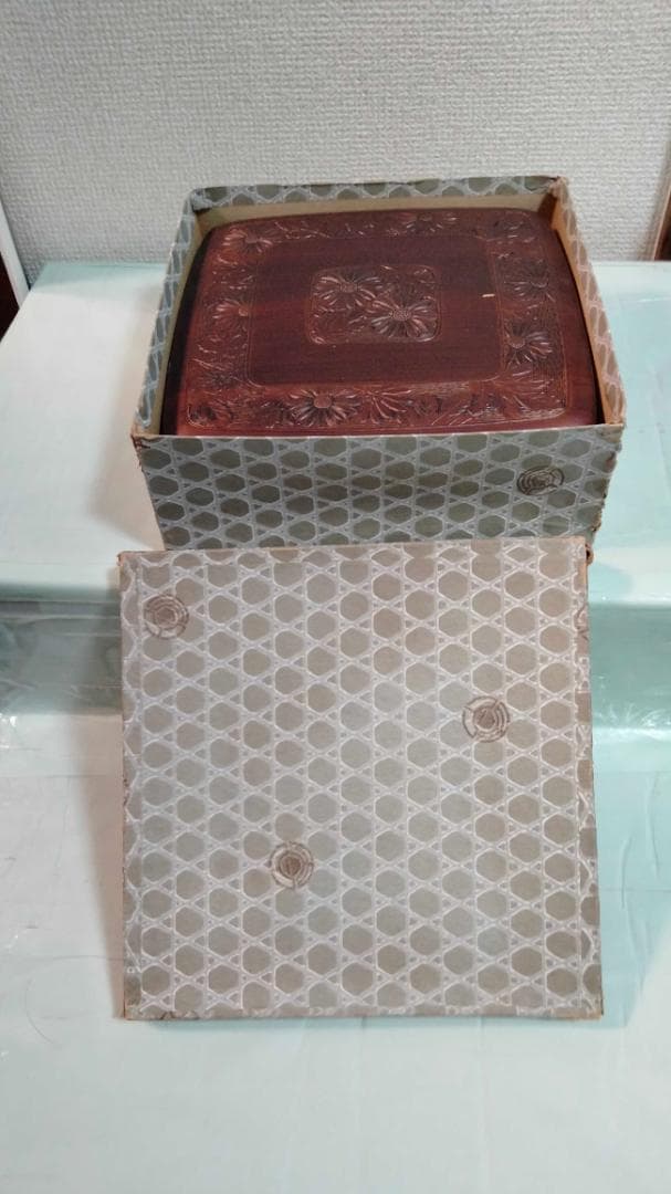 高級 お重箱 菊紋 彫刻 近鉄百貨店取り扱い