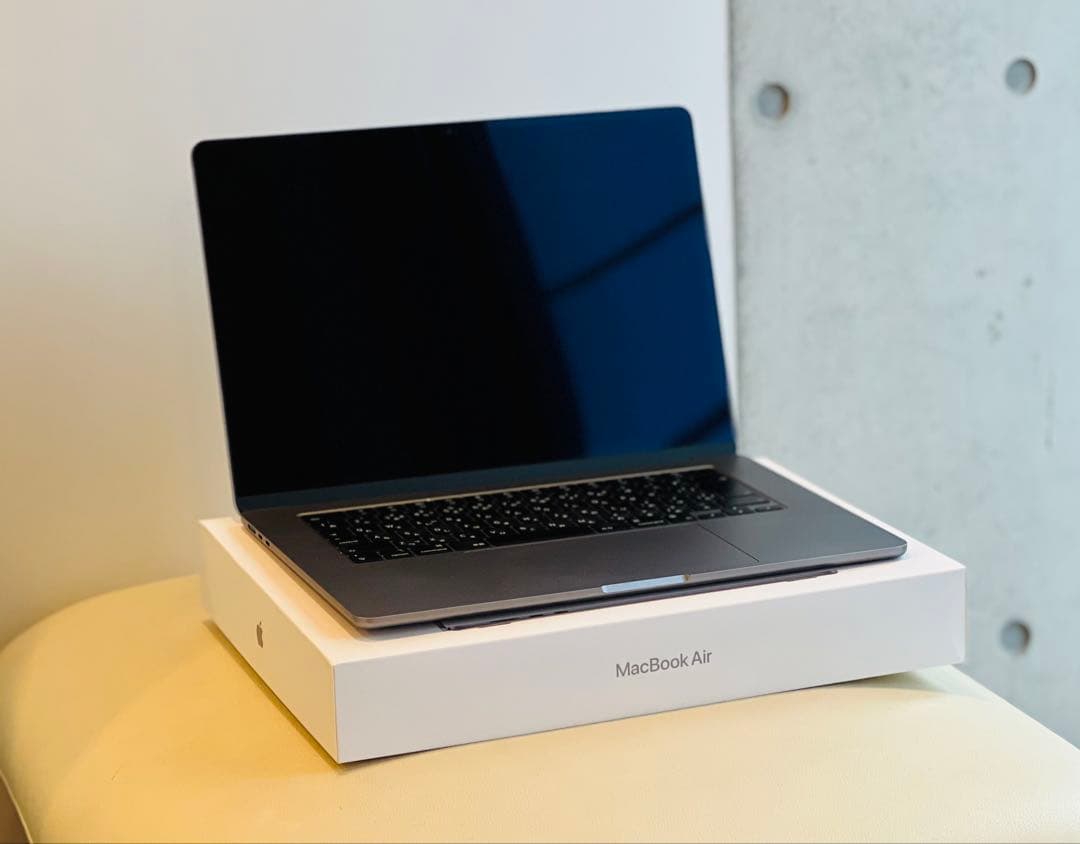 15インチ MacBook Air M2 16GB 512GB スペースグレー