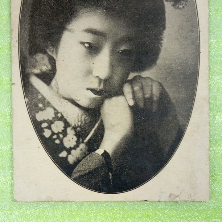 日本人？　日本？　昔の日本人？　女性　美少女　人形　絵葉書　2枚セット