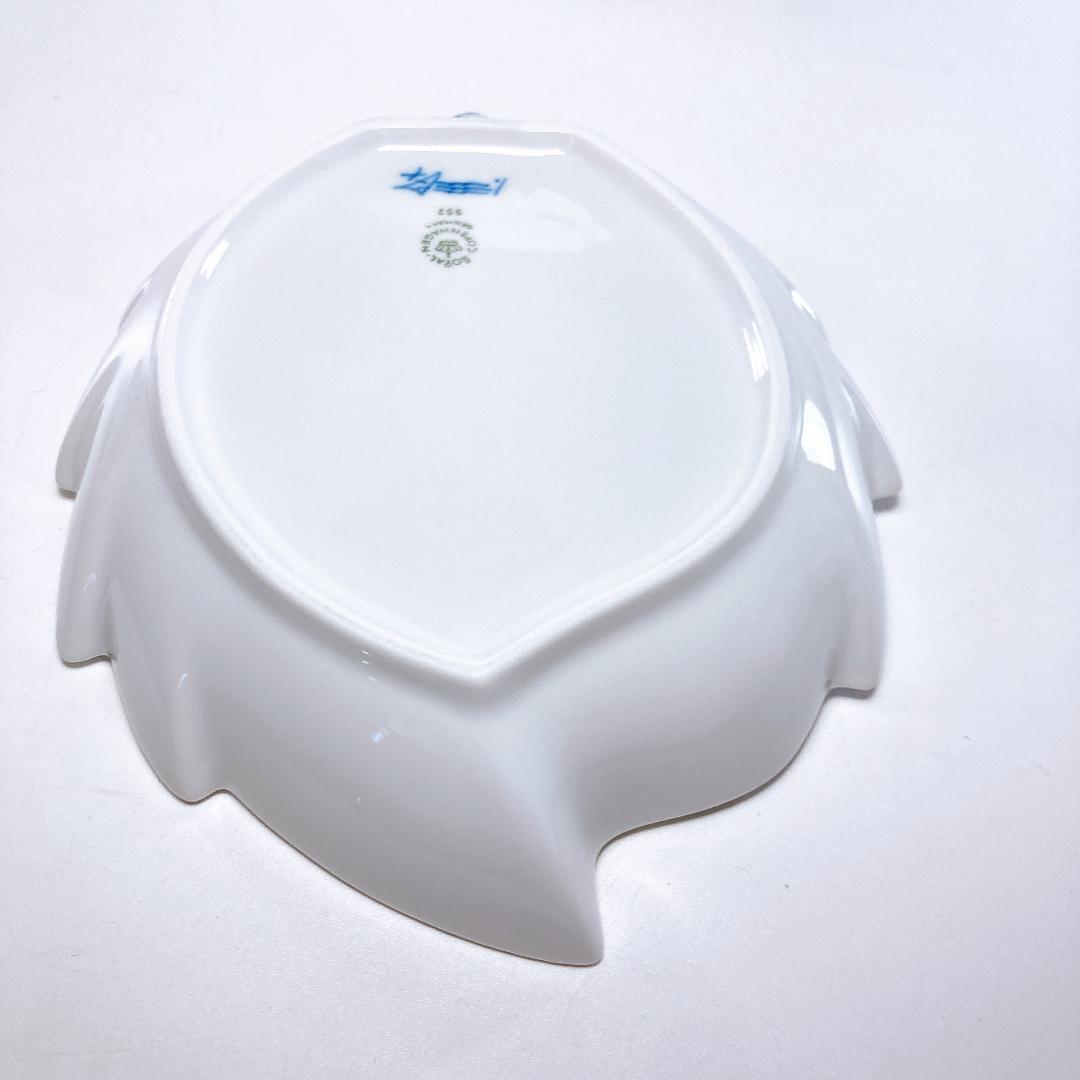 ロイヤルコペンハーゲン ブルーフルーテッド リーフディッシュ 23cm|3901