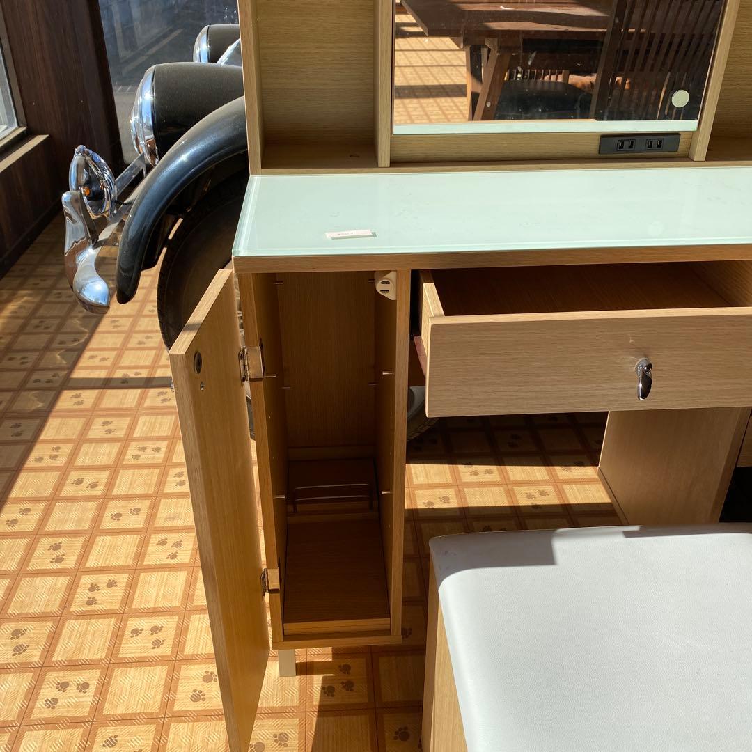 ドレッサー・鏡台 Furniture Dresser