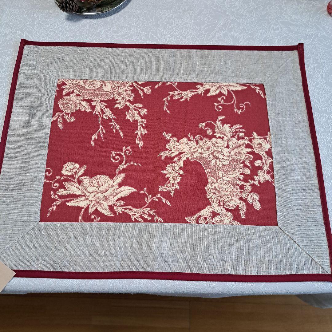 赤とグレーの花柄ランチョンマット4枚セット フランス製7枚