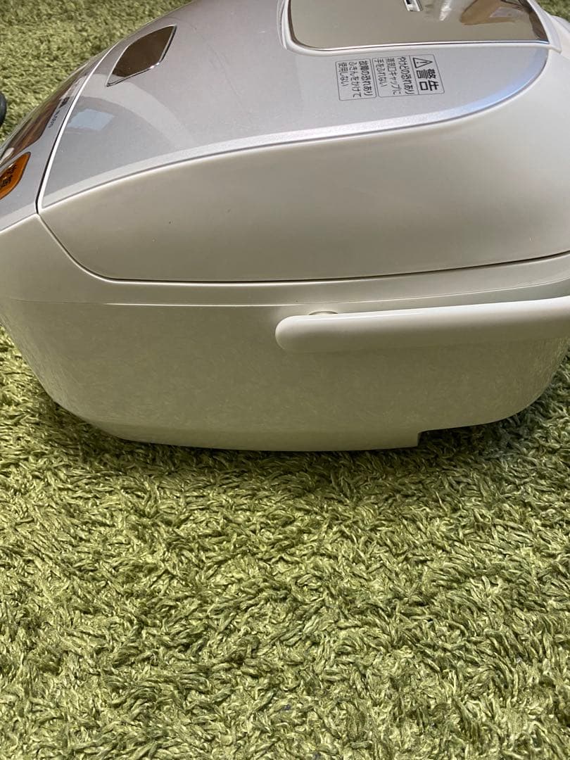 象印　Zojirushi NL-DS10 炊飯器
