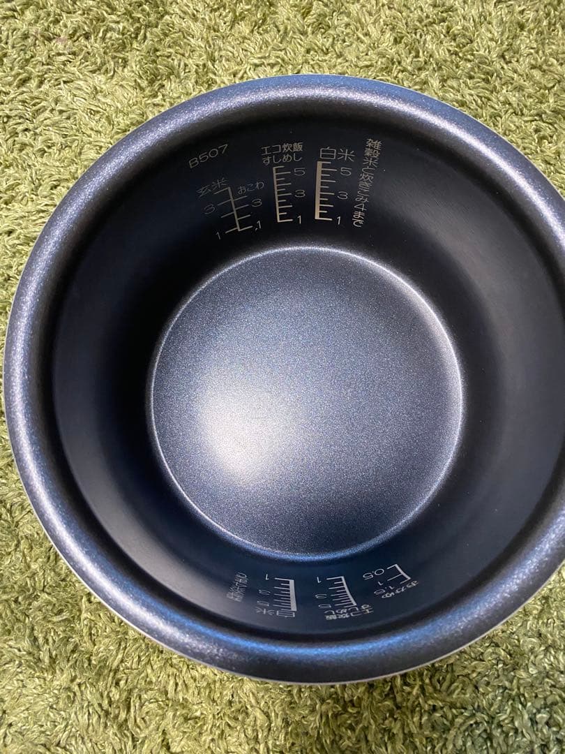 象印　Zojirushi NL-DS10 炊飯器