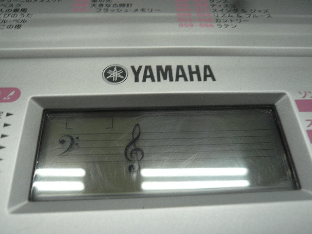 中古YAMAHA電子ピアノ 光ナビゲーション 61鍵盤 EZ-J24　　値引不可