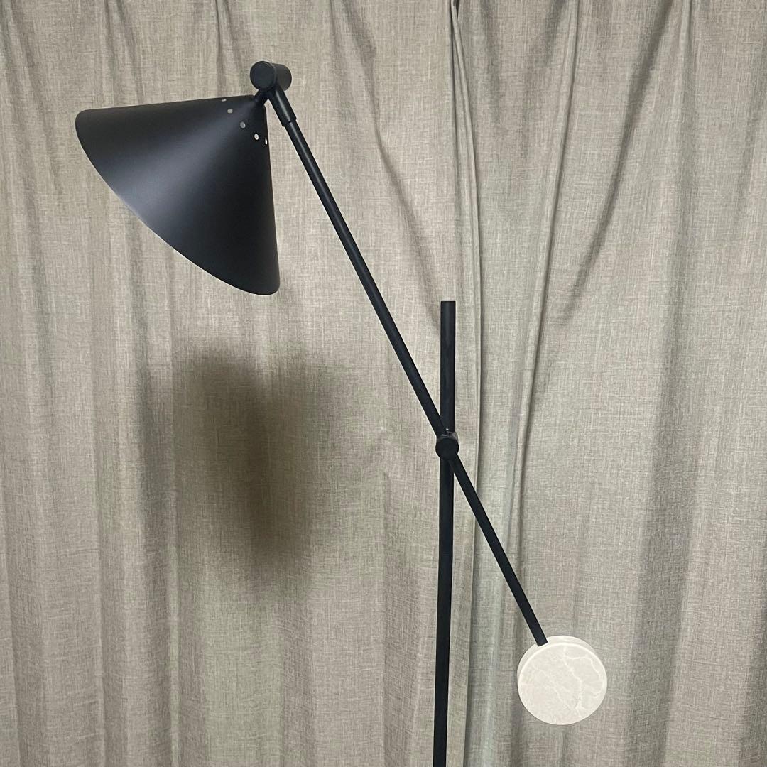 Steel × Marble コンテンポラリー フロアライト、3月中まで