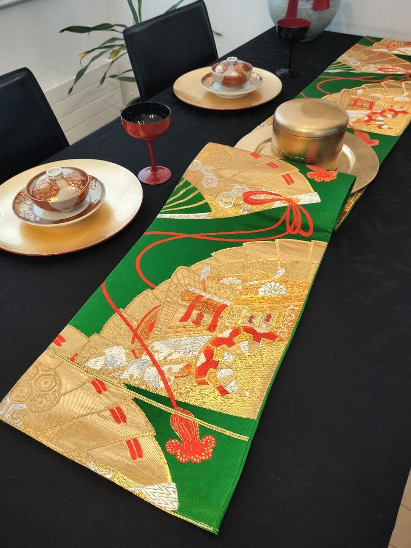 A905★高級‼️豪華刺繍‼️袋帯テーブルランナー2m