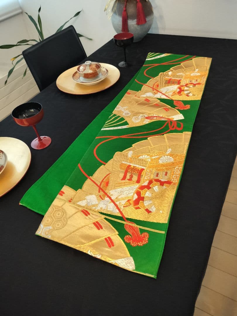 A905★高級‼️豪華刺繍‼️袋帯テーブルランナー2m