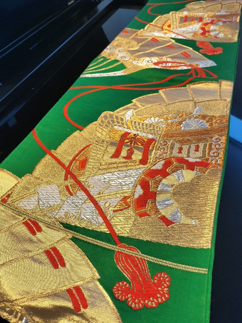 A905★高級‼️豪華刺繍‼️袋帯テーブルランナー2m