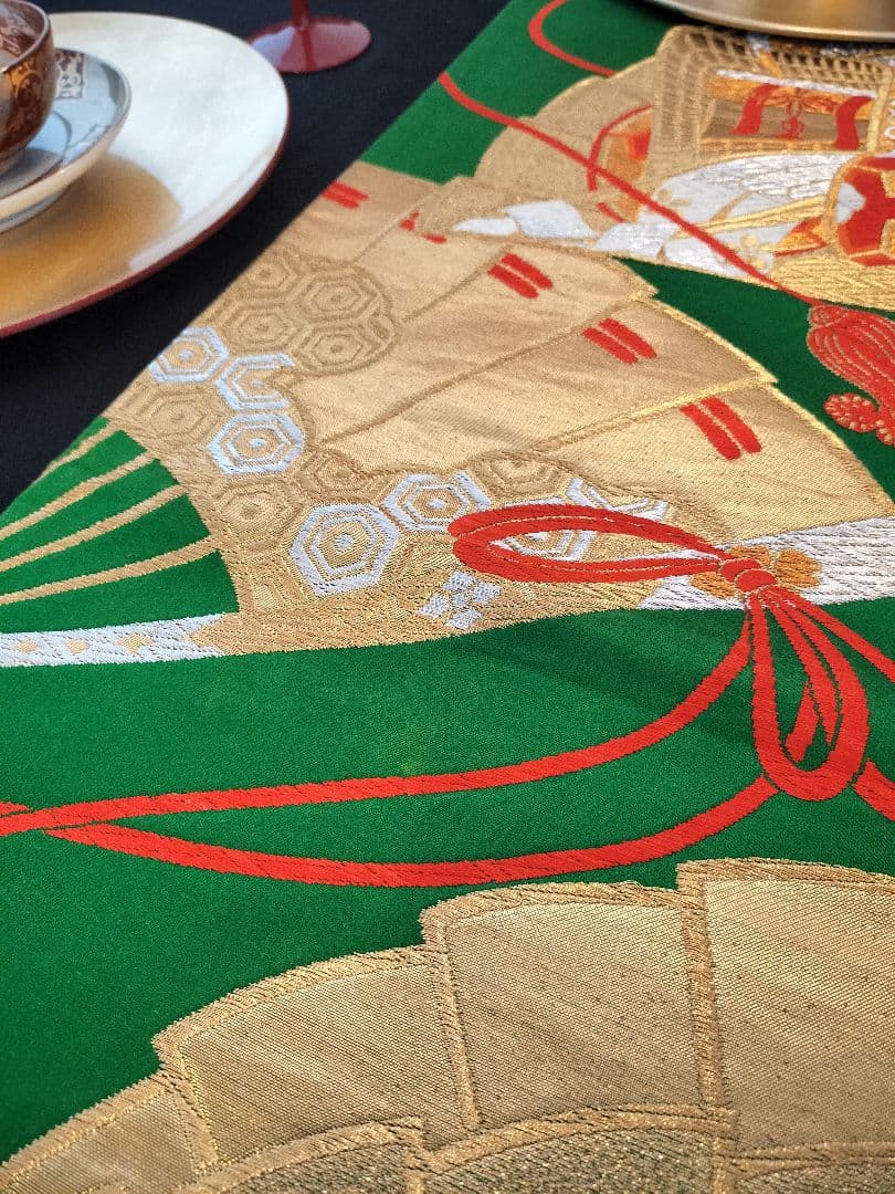 A905★高級‼️豪華刺繍‼️袋帯テーブルランナー2m