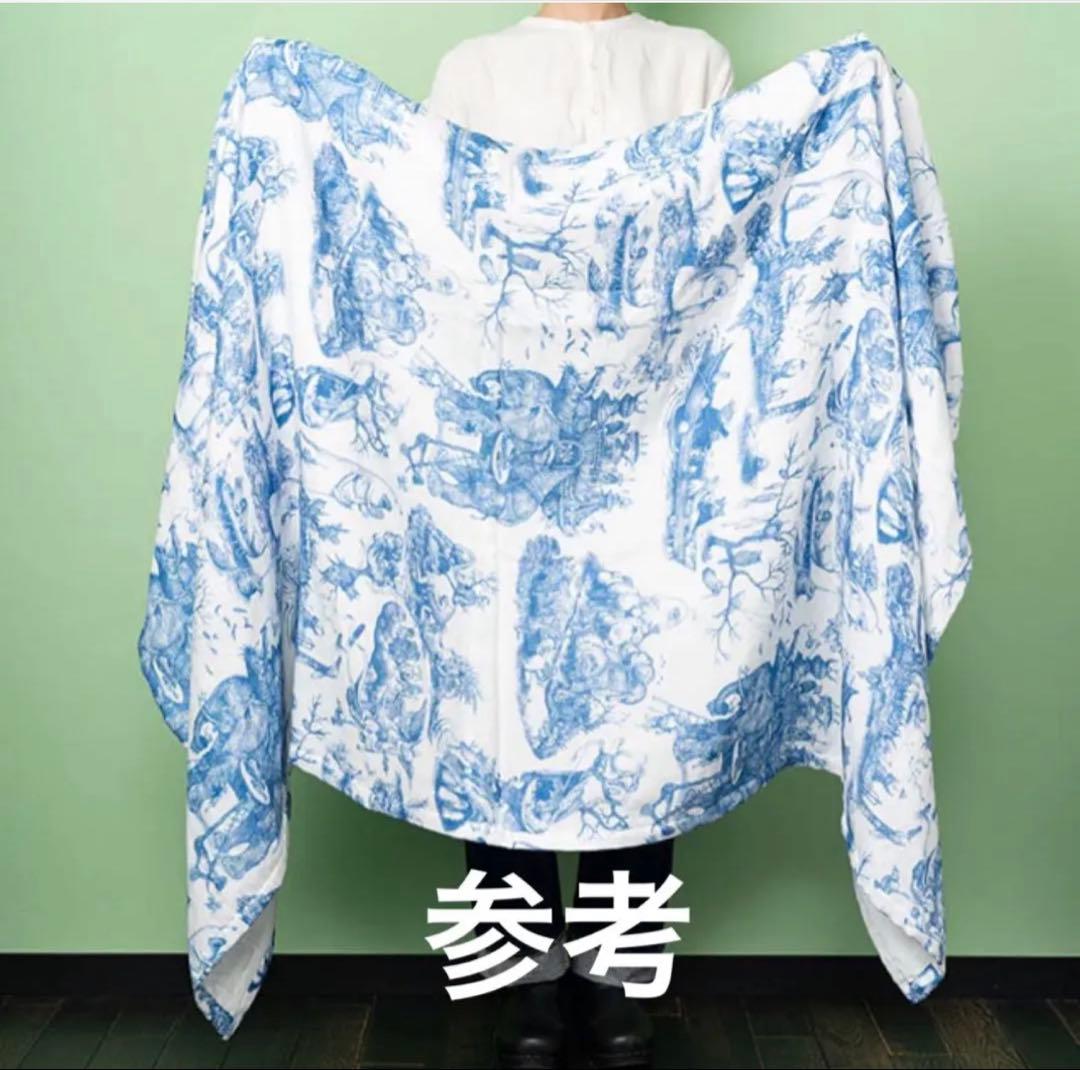 ヒグチユウコ　ボリス雑貨店　ブランケット　青の花柄　蜂　トレカ