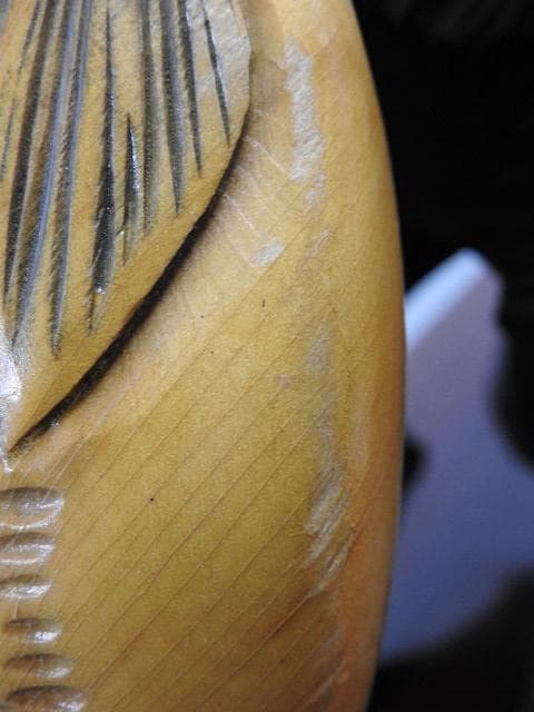 鮭を銜えた親子熊　M647