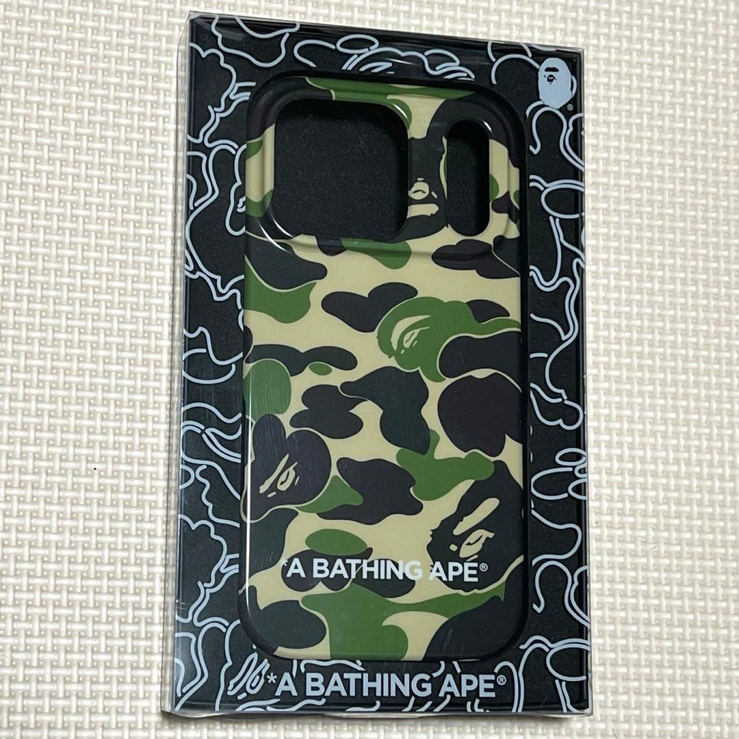 A BATHING APE iPhone 17Pro ケース