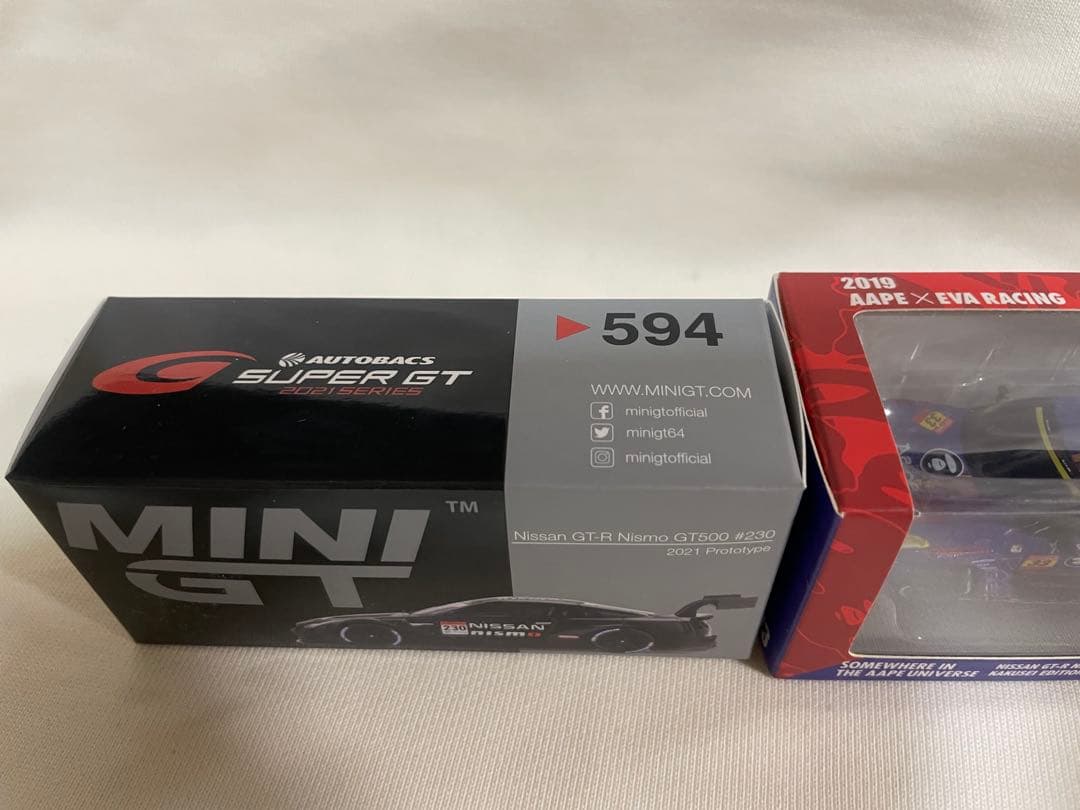 MiniGT 1/64 R35 ミニカー2台セット