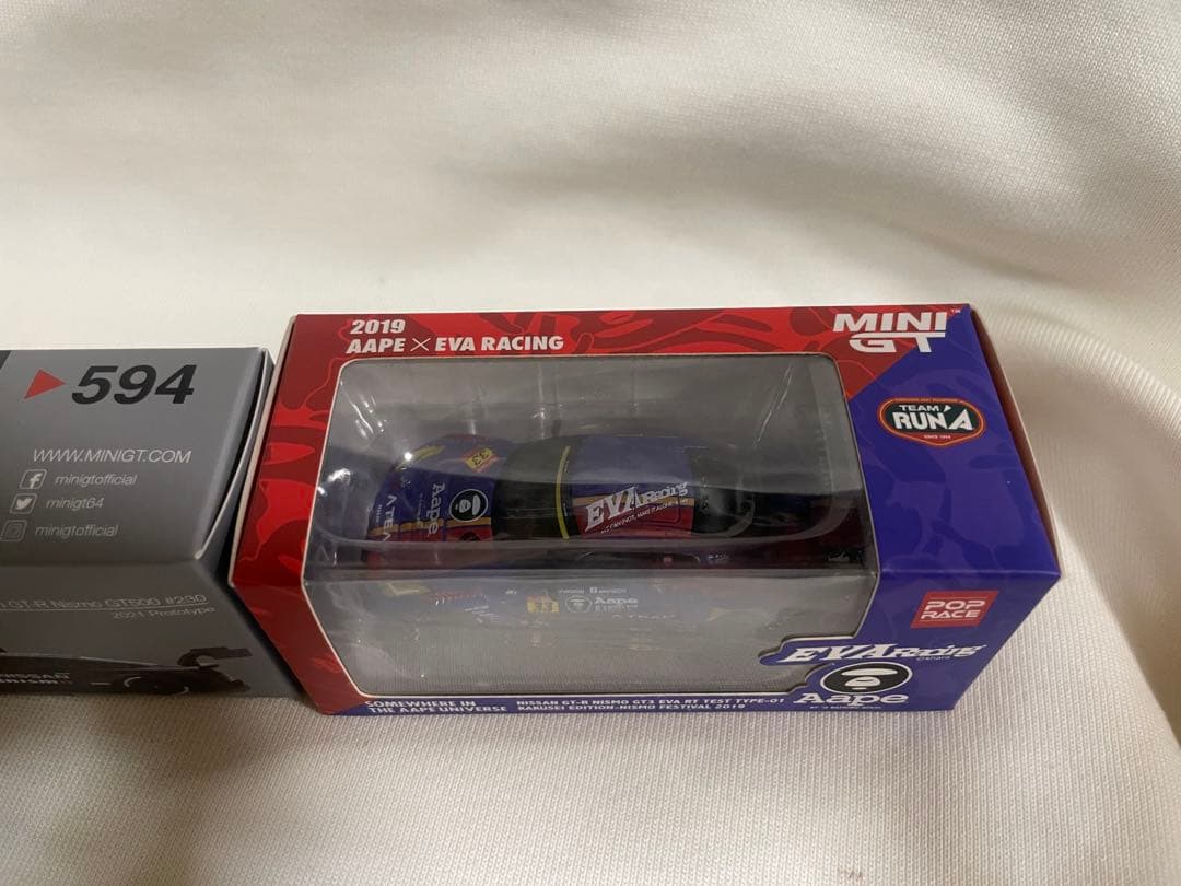 MiniGT 1/64 R35 ミニカー2台セット