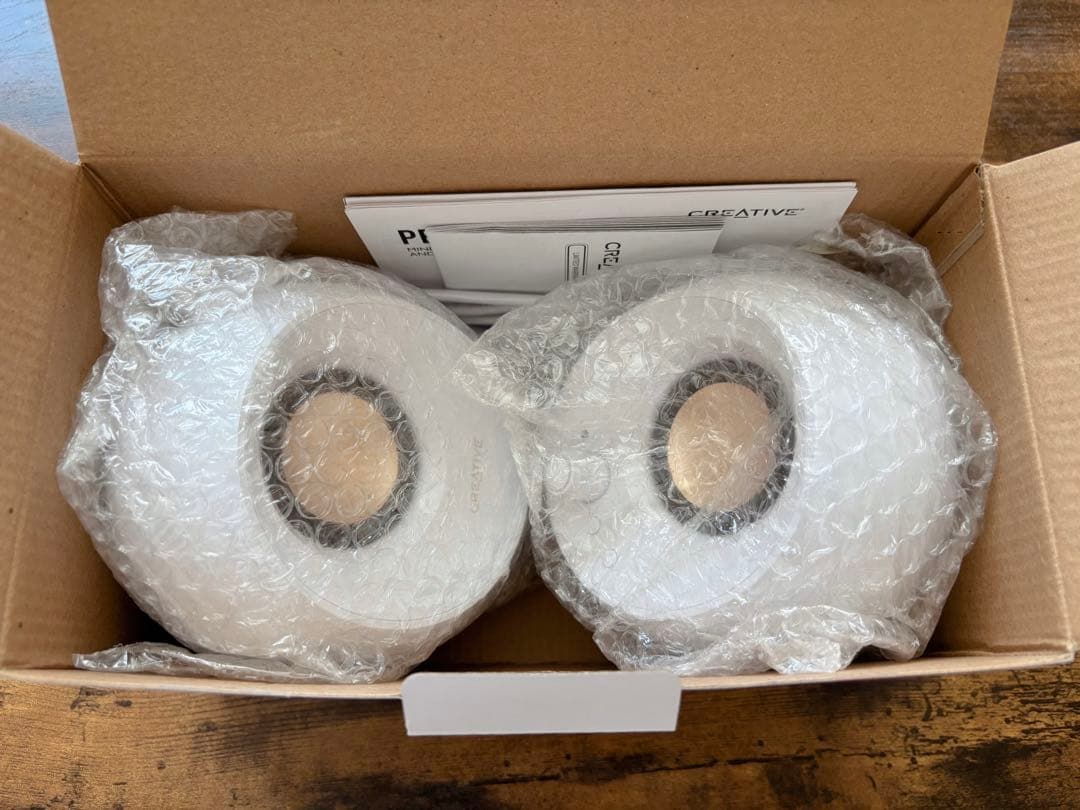 Creative Pebble Pro スピーカー ホワイト