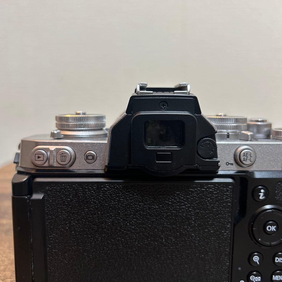 Nikon Zfc ボディ