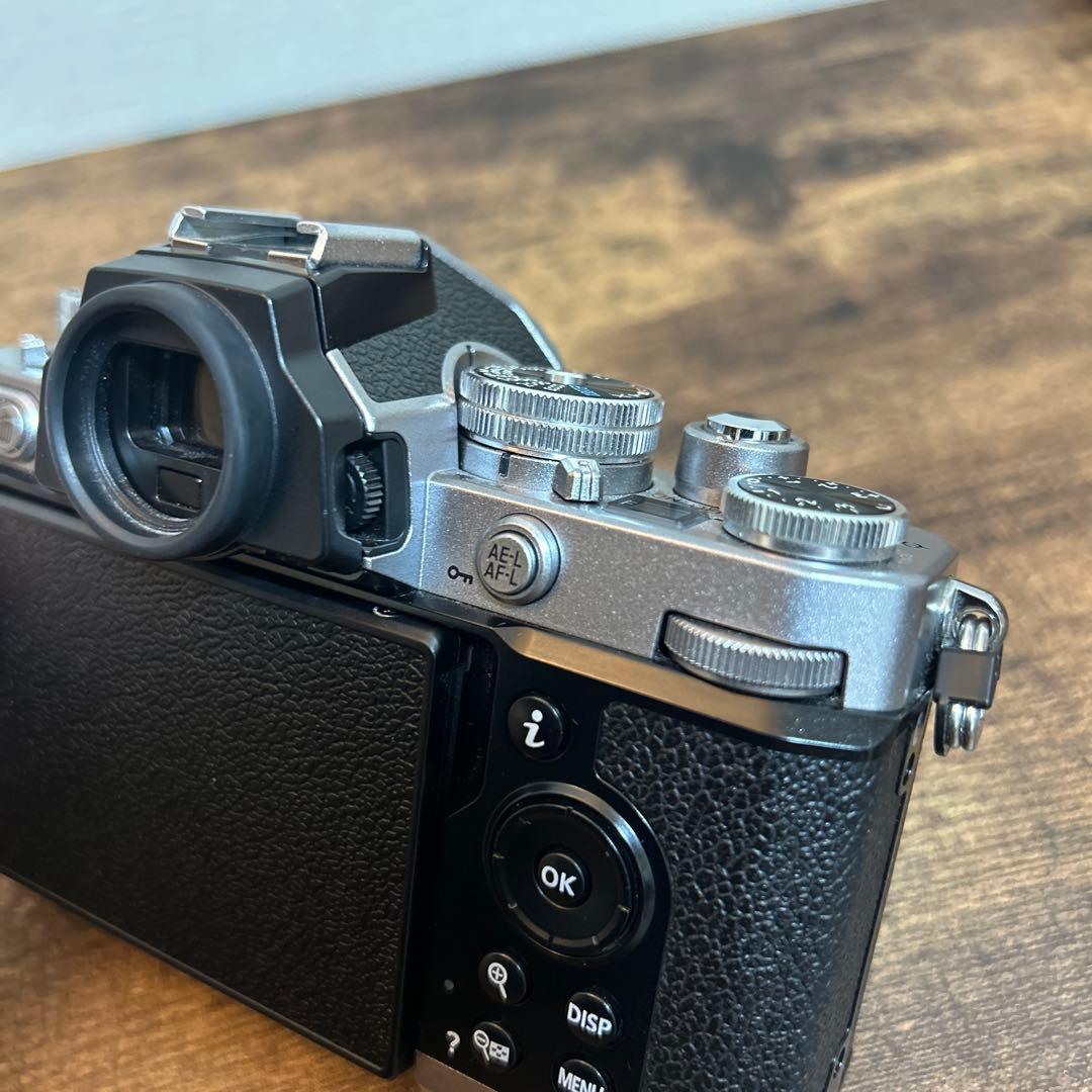 Nikon Zfc ボディ