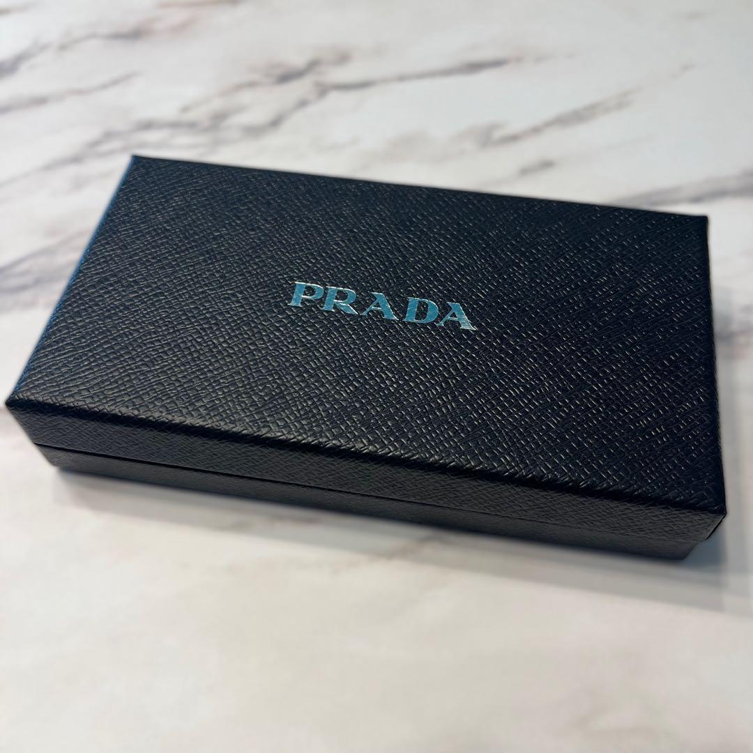 PRADA ピンクファー iPhone13pro アイフォンケース 箱付き