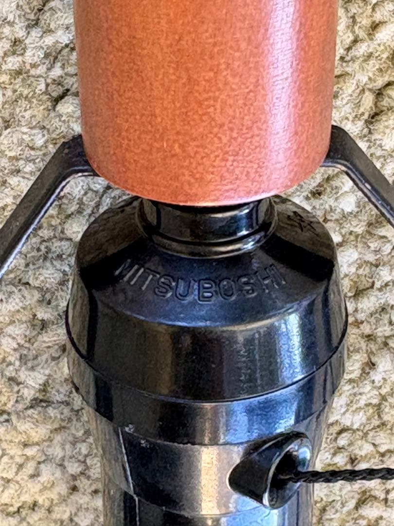 【ちーちゃん】木製フロアスタンドランプ プリーツシェード付き