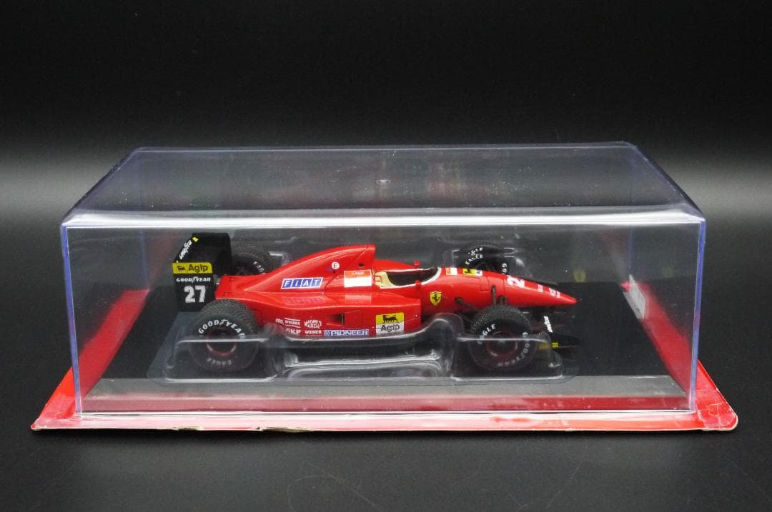 1/24 フェラーリ F92A J.アレジ #27