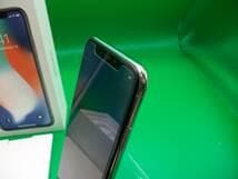 極上超美品iphoneX64GB　シルバー付属品未使用箱付き　ドコモ　SIMフリ