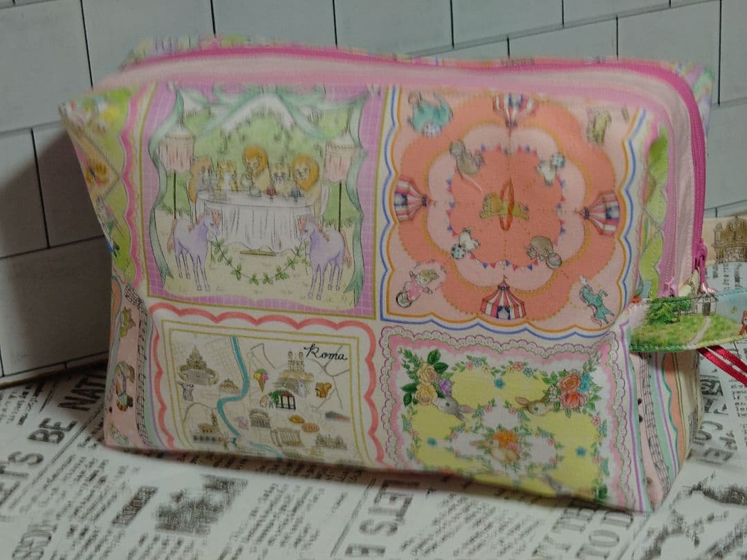 ユキエモン柄　オーダー　ダブルファスナーポーチ　オムツポーチ　スクエアポーチ