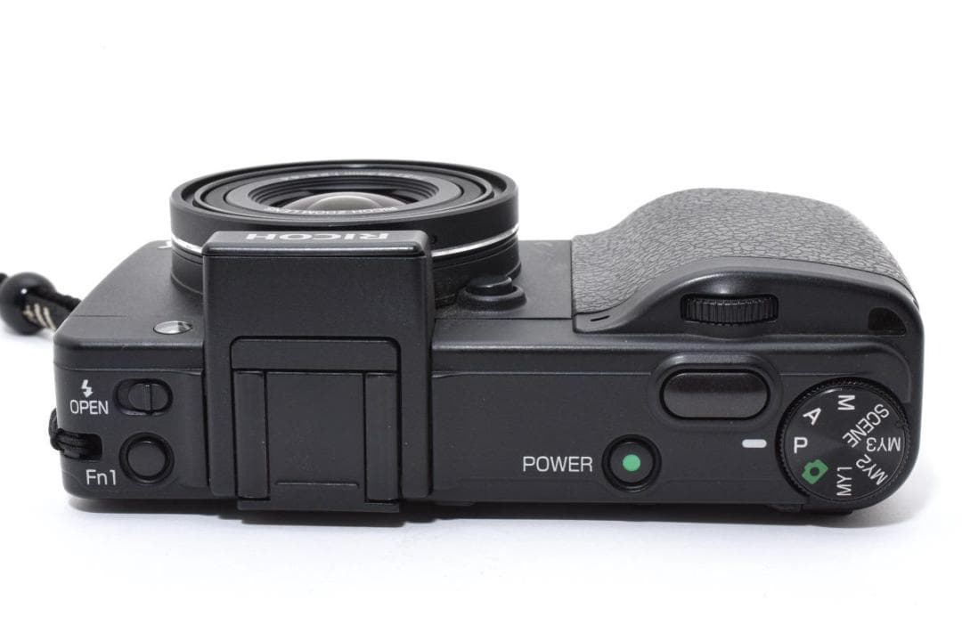 【箱付き】 RICOH リコー GX200 コンパクトデジタルカメラ コンデジ