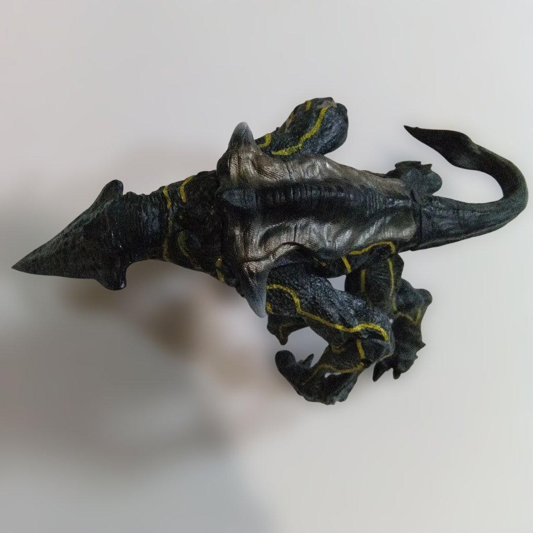 ネカ　パシフィックリム　ナイフヘッド　怪獣　フィギュア