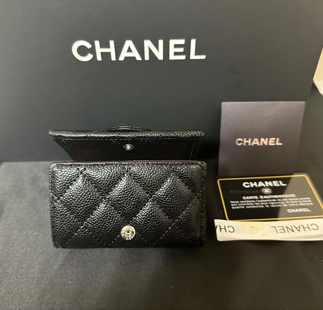 CHANEL キルティングレザー折り財布ブラック
